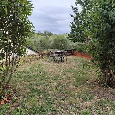 Logis Troglodyte Cosy & Vue Sur La Loire Souzay-Champigny