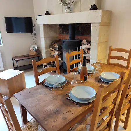 Logis Troglodyte Cosy & Vue Sur La Loire Souzay-Champigny